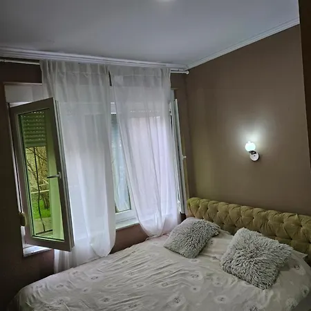 Apartman Nana *